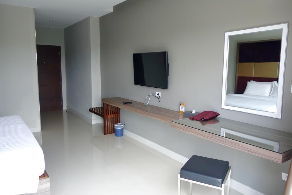 V Hotel Ubon Ratchathani Quarto foto